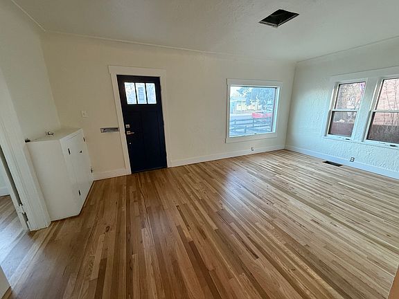3rd image of 4439 S Logan St
