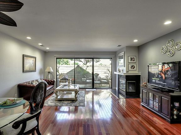 4th image of 17191 Creekside Cir