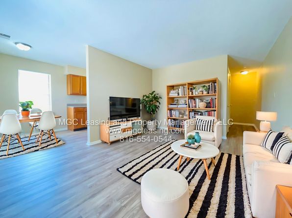 1558 E 125th St APT C