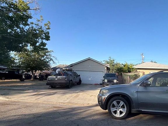 2nd image of 1408 Boyden Ave
