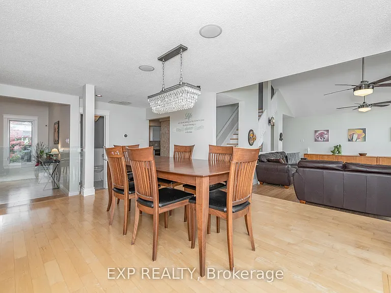 1238 Barnwell Cres — Photo 20