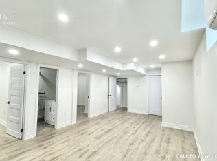 203 Rockledge Dr #2, Hamilton, ON L0R 1P0