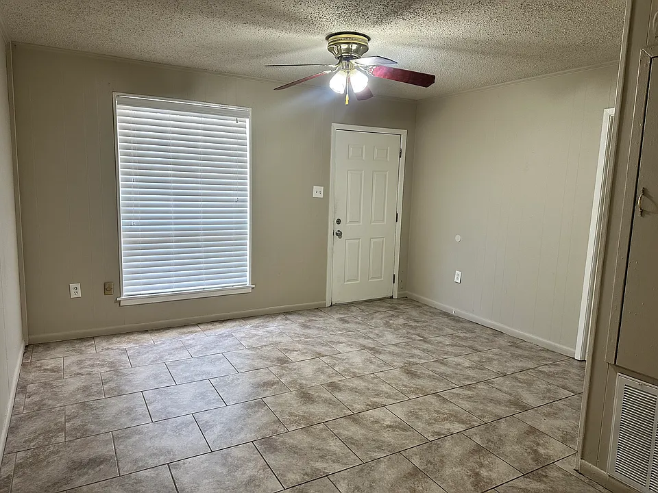 Den area