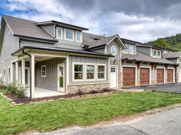 98 Brett Way, Hiawassee, GA 30546