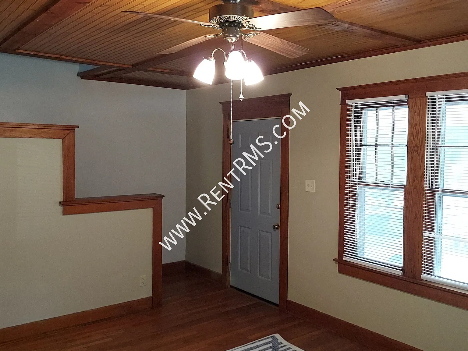 2015 Sw Buchanan St - 3 Bed/1.5 Bath — Photo 4
