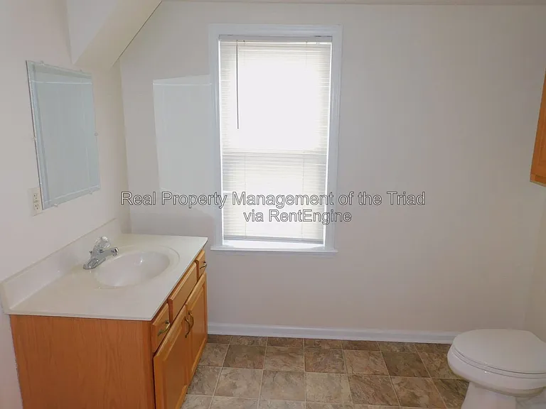 3076 Main St — Photo 14