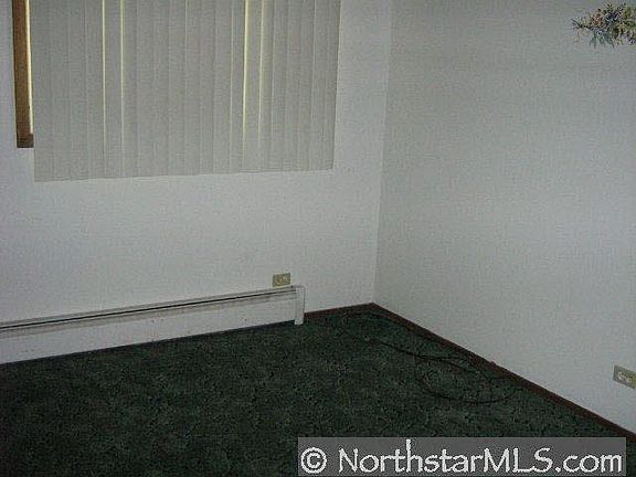 4th image of 230 S Elm Street