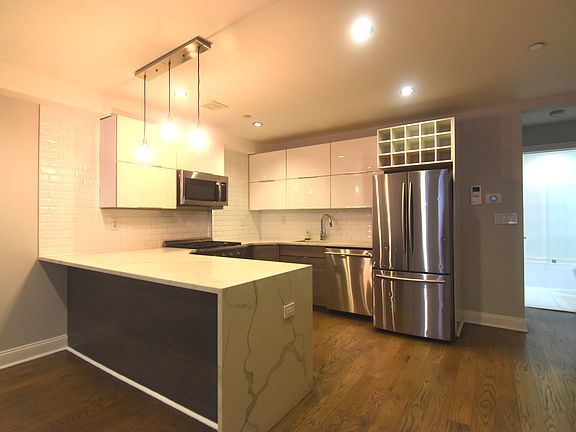 3rd image of 272 Kosciuszko St #1