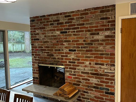 5th image of 16223 NE 28th St #1