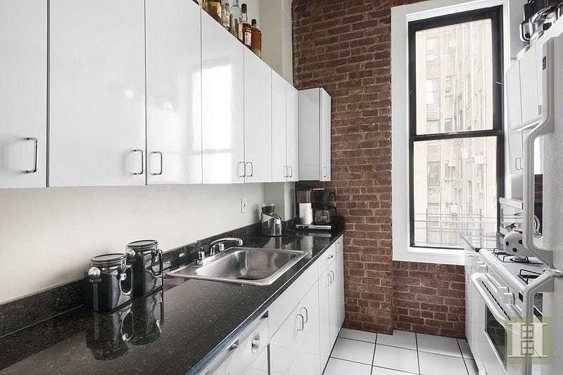 2nd image of 104 E 81st St APT 6H