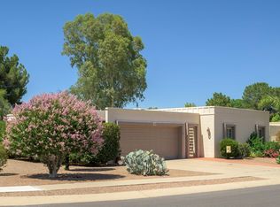 275 E Paseo De Golf, Green Valley, AZ 85614