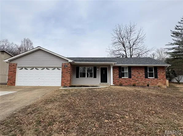 24 Brooker Ct, Saint Peters, MO 63376