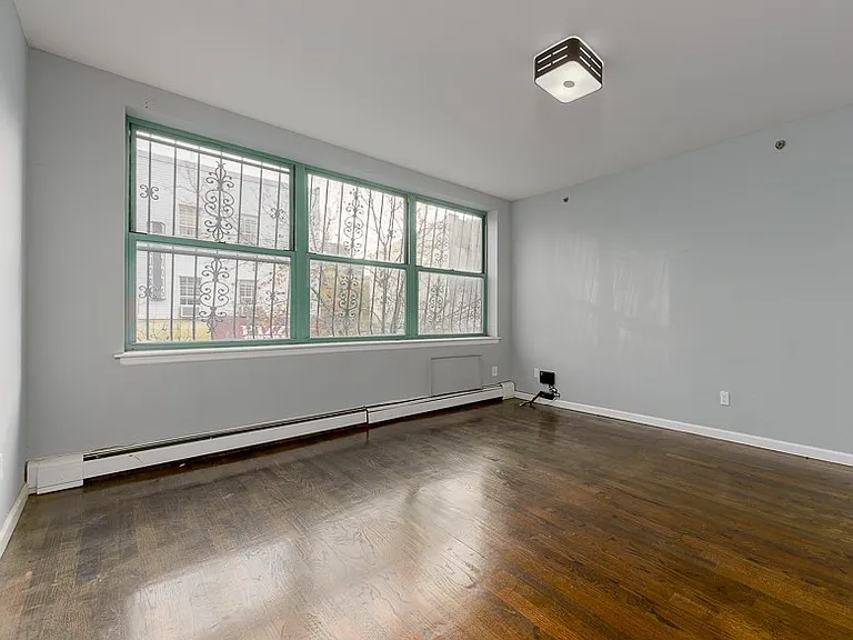109 Moore St #3A — Photo 1