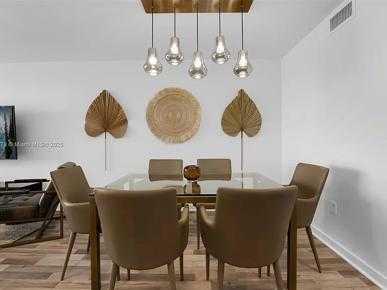 1800 Sunset Harbour Dr #1208 — Photo 8