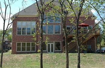2nd image of 800 Alder Ct