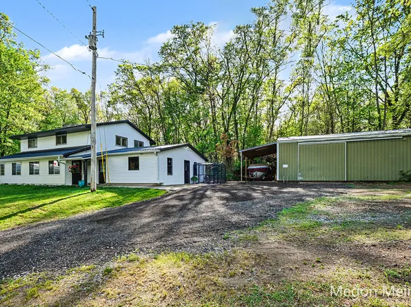 10231 Morgan Mills Ave NE, Greenville, MI 48838