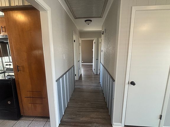 3rd image of 3504 Bann Ave