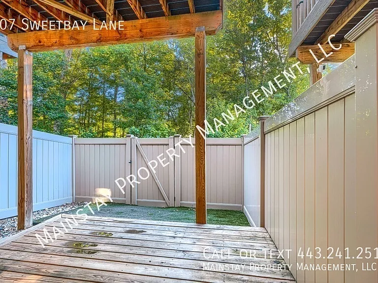 207 Sweetbay Ln — Photo 8