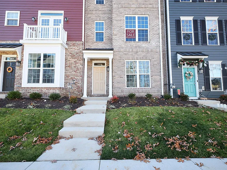13868 Randolph Pond Ln — Photo 55