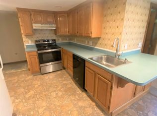 32 Williams Ct, Braintree, MA 02184