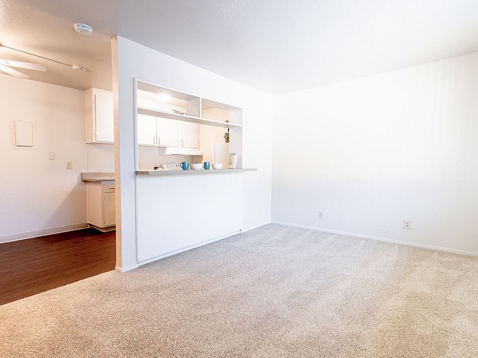 1st image of 2941 Marconi Ave APT 28