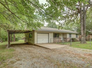 153 W Oak Hill Cir, Tahlequah, OK 74464