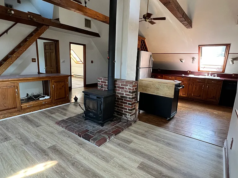 51 Hale St #3 — Photo 3
