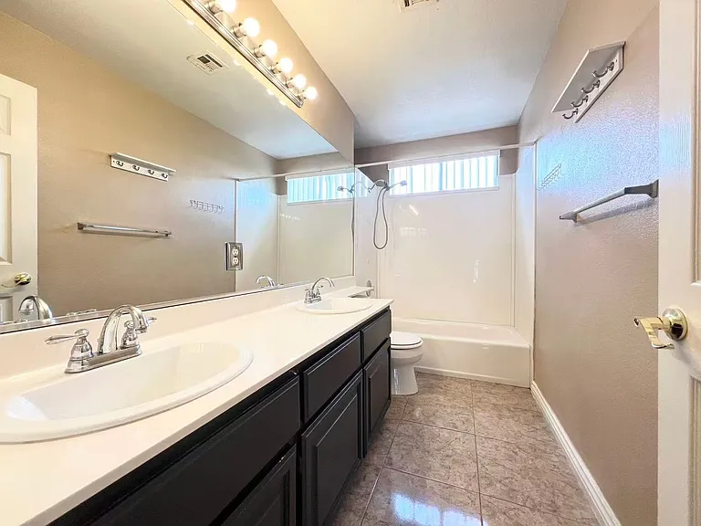 8248 Aqua Spray Ave — Photo 31