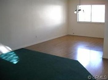 4th image of 863 Yorkshire Ln
