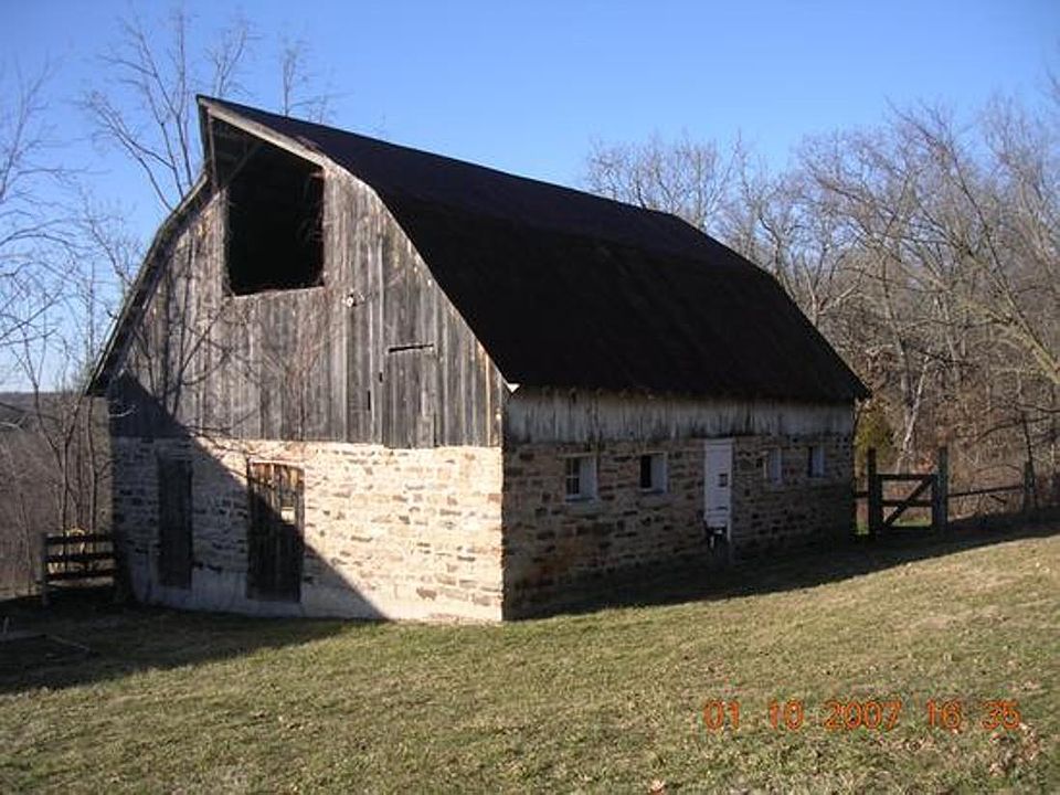2nd image of 10394 Phelps County Road 3600