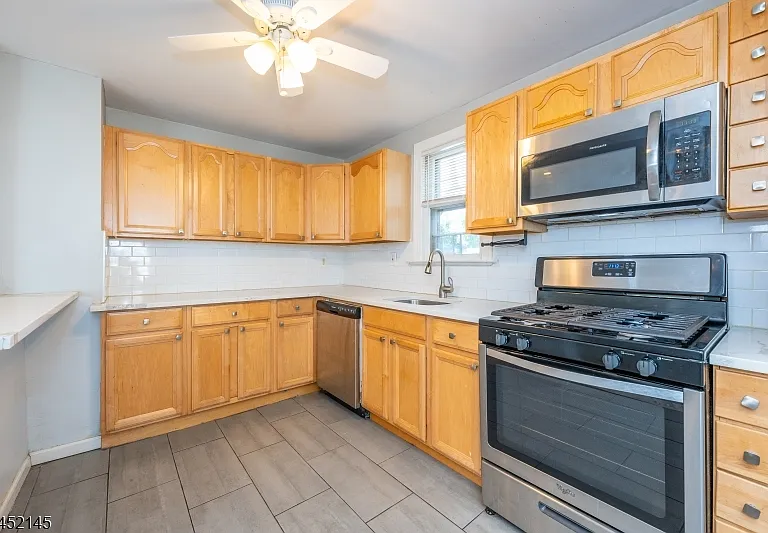 106 Broughton Ave #1 — Photo 2