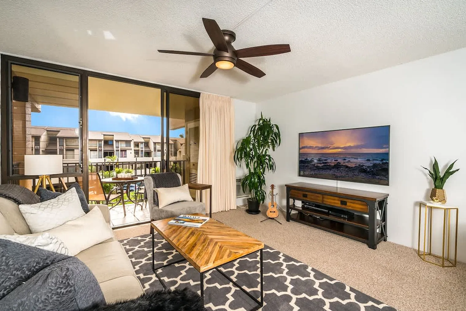1 bed, 2.0 bath, 893 sqft, $9,925 — Photo 2