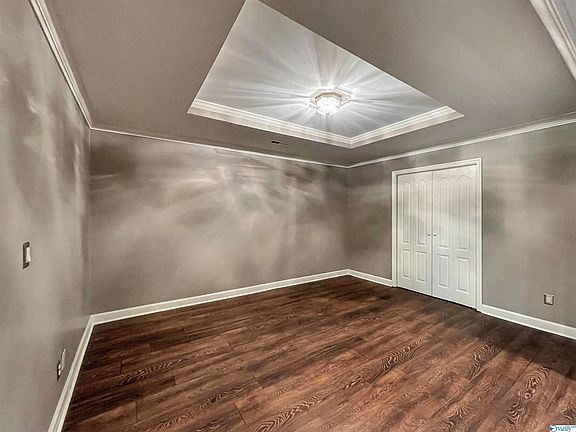 5th image of 2022 Fairway Hills Dr