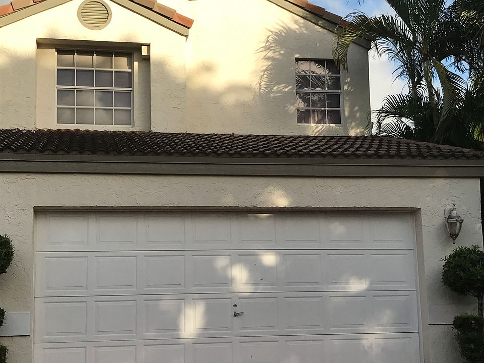 2nd image of 1756 Kilbourne Pl NW