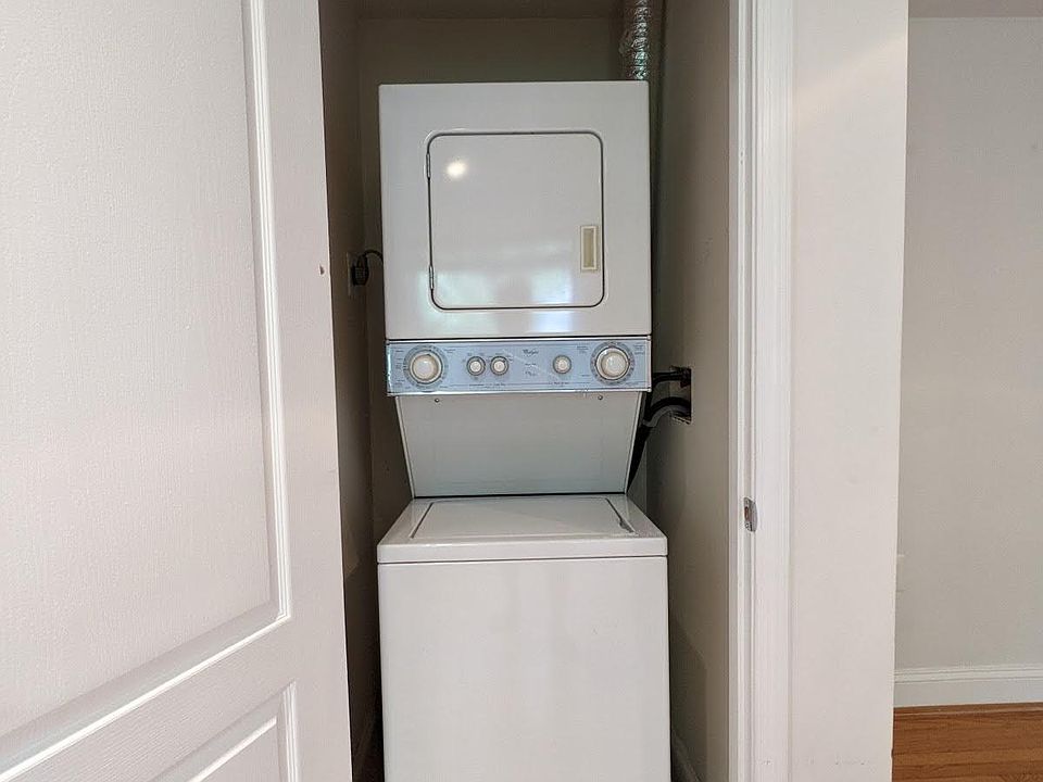 In-Unit Washer and Dryer