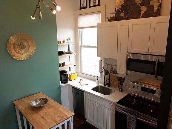3rd image of 2754 Orleans Ave #2754