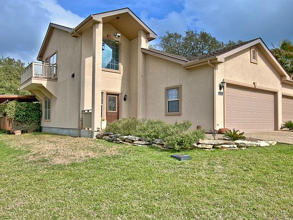 2nd image of 134 Clearwater Ct
