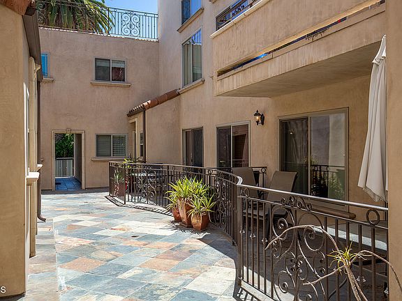 4th image of 4466 Coldwater Canyon Ave Unit 105