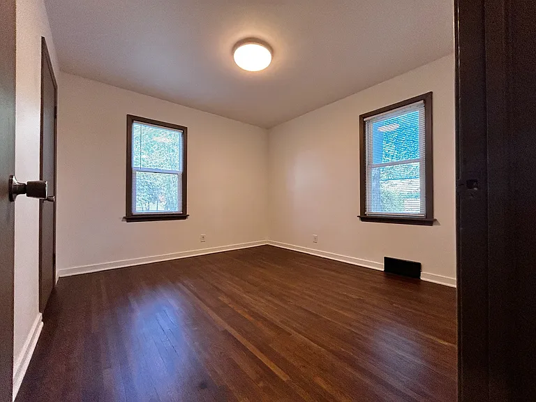 571 W County Rd E #W — Photo 14