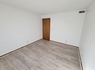 9477 Woodland Hills Dr, Hamilton, OH 45011