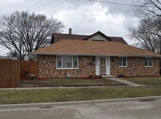 1301 Dearborn St, Joliet, IL 60435