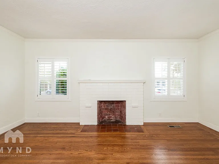 5914 Marshall St — Photo 7