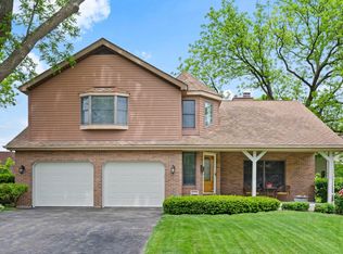 750 Price Ln, Deerfield, IL 60015