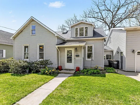 512 Lagrange St, South Haven, MI 49090