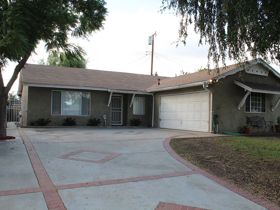 1st image of 2427 Lennox Street