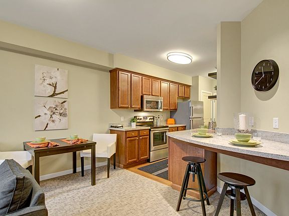 5th image of 20221 Aurora Ave N #110