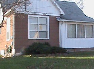 203 Court St, Anna, IL 62906