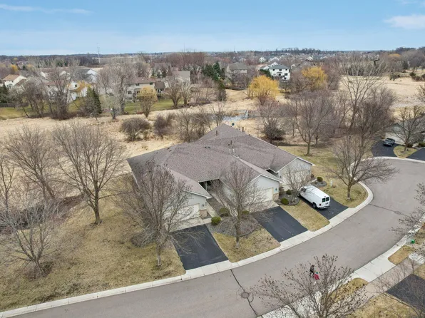 9450 Winslow Chase, Maple Grove, MN 55311