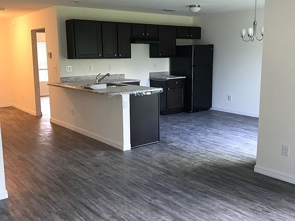2nd image of 10427 Pendleton Ave