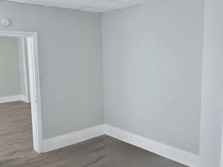 187-189 N Main St N #3 — Photo 6